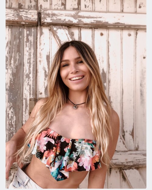 AT 154b79a1f01691e2d3d