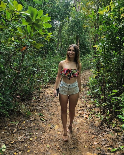 AT 217ccf02b8e81ff33