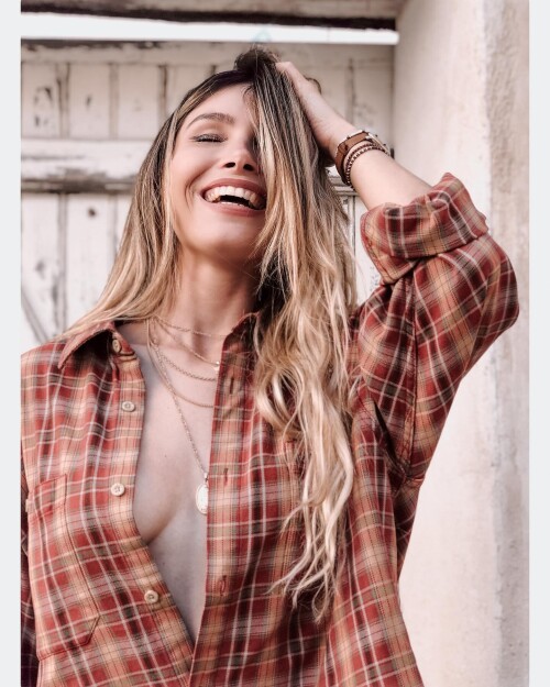 AT 2604a54a683b17b11