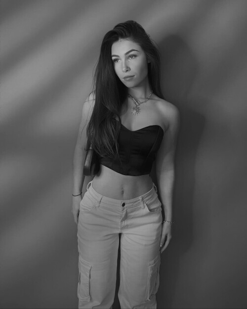 AT 5645c3516abb22d5b