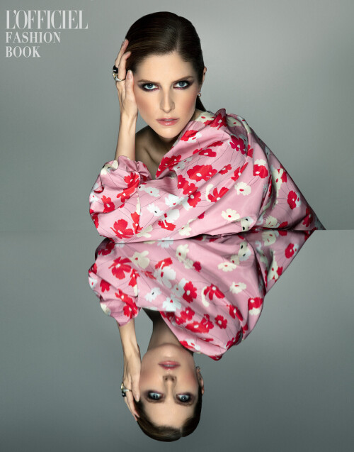 AU86 LOFFICIEL FASHION BOOK Anna Kendrick 3e9735571dca3b1a3
