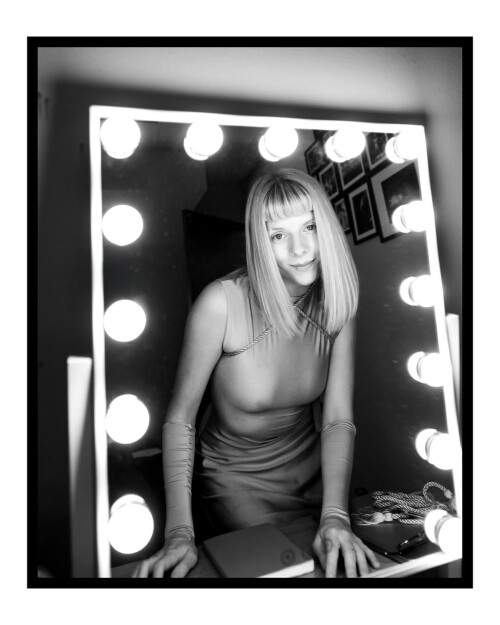 AUAF60128878c029c454ae8