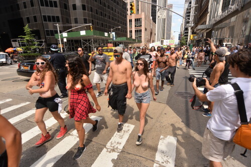 AVT 4487e5e295d837b4907d