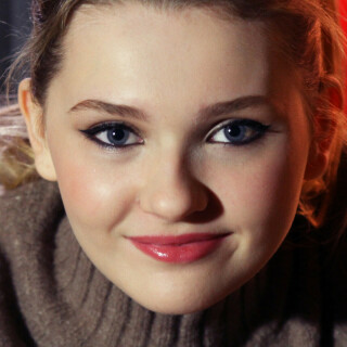 Abigail_Breslin_201513