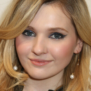 Abigail_Breslin_high_quality_wallpapers4