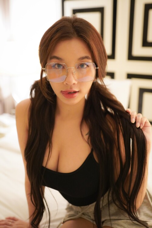 Adamsone25573e7dd02a8c54a