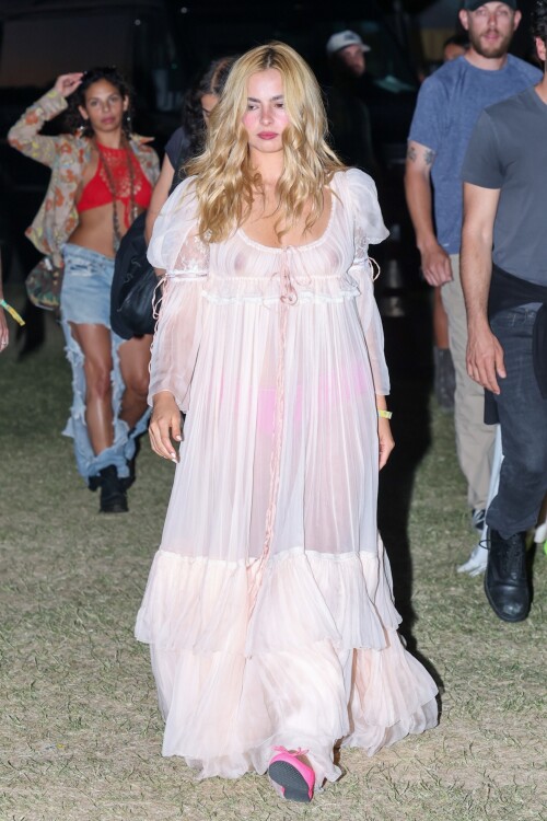 AddisonCoachella13b0ae5483a065d29b