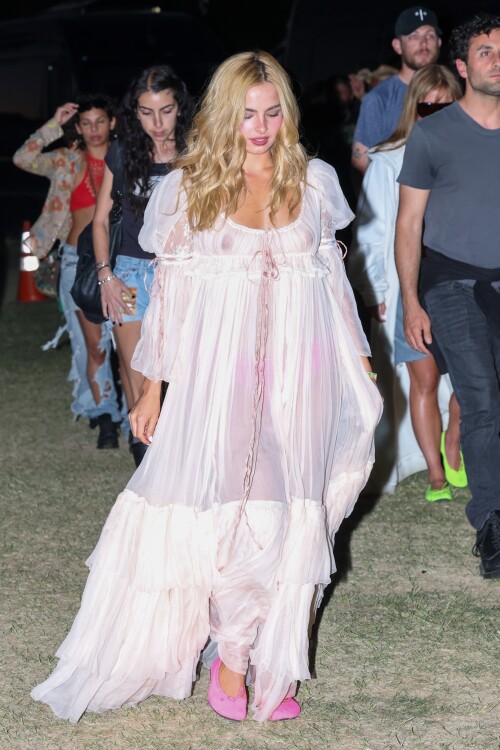 AddisonCoachella1442c8c42fabfe2430