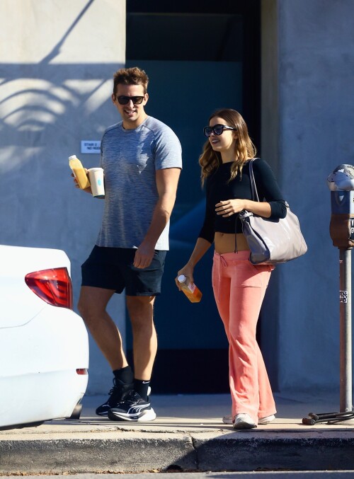 Addison Rae Leaves a workout session in West Hollywood 09 18 2024 21 042e4f39ed05d600