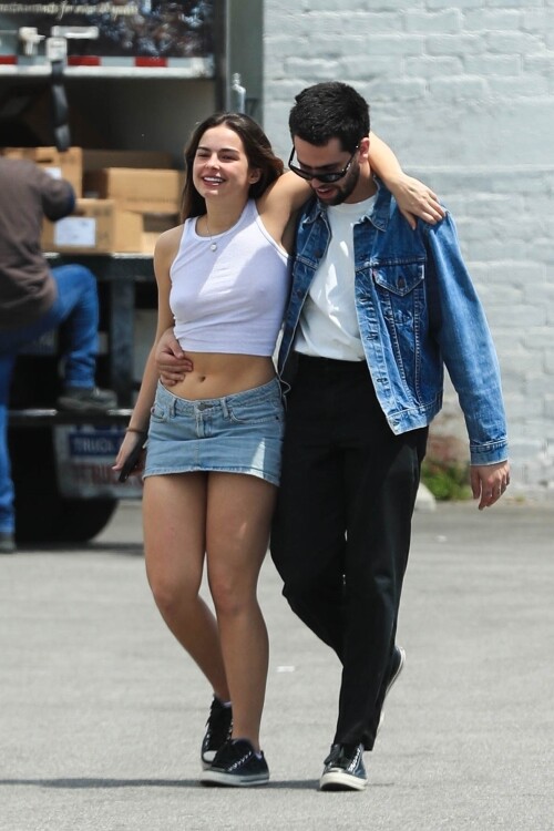 Addison_Rae_Out_in_Los_Angeles_4_22_23__22_0955992f626e0eba35a913589eb3b918