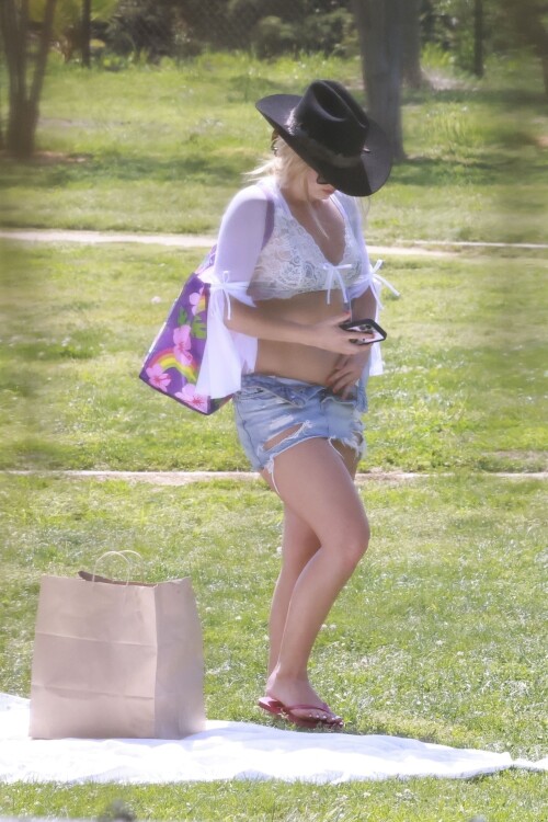 Addison_SilverLakePark-55325bc2c647534177