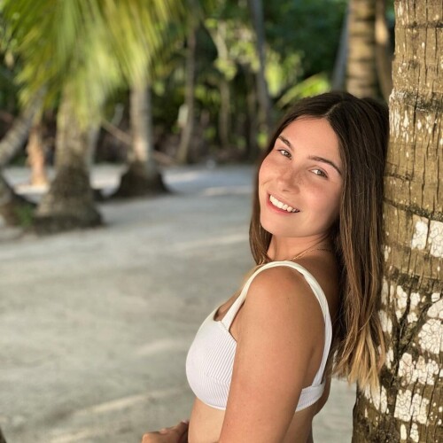 Adele Tsy 7ed09c0f161c937d8