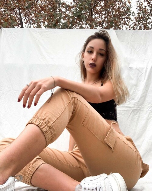 Agusdigri 05815c06f53bc3dc392