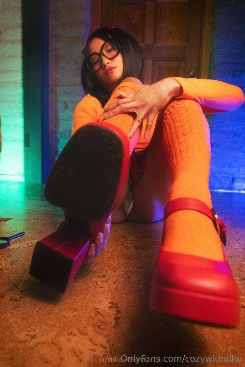 Aiko Akira 15b805141928e7dded