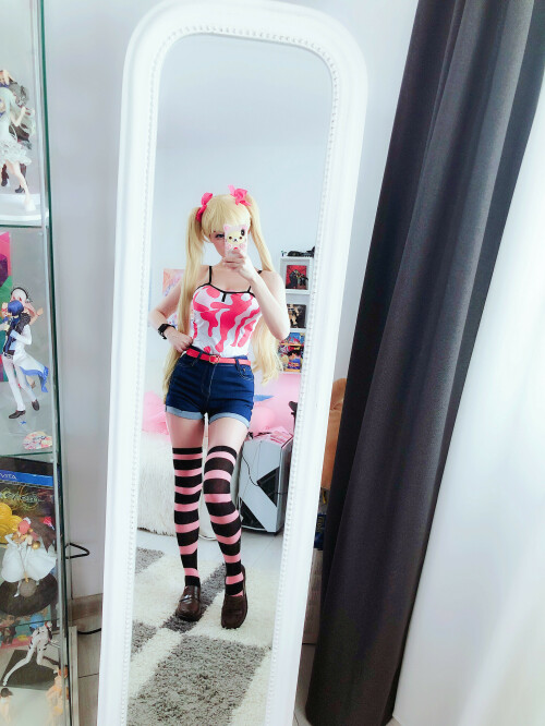 Airi Akizuki selfies by Hidori Rose 10