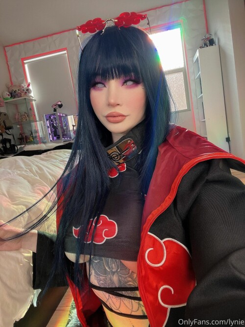 Akatsuki Hinata 265330692fb7918b7