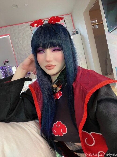 Akatsuki Hinata 530038e6e74138a23b