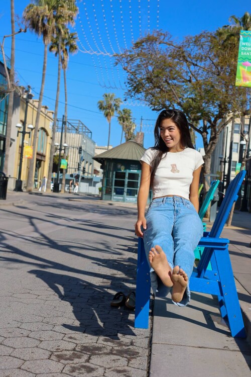 Alana Kern Passes 2683cfbf38dc1a8bdf