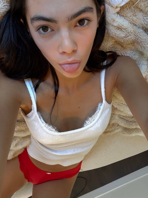 Alana Kern Passes 347f3f773f140a65db