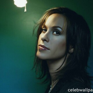 Alanis-Morissette-22