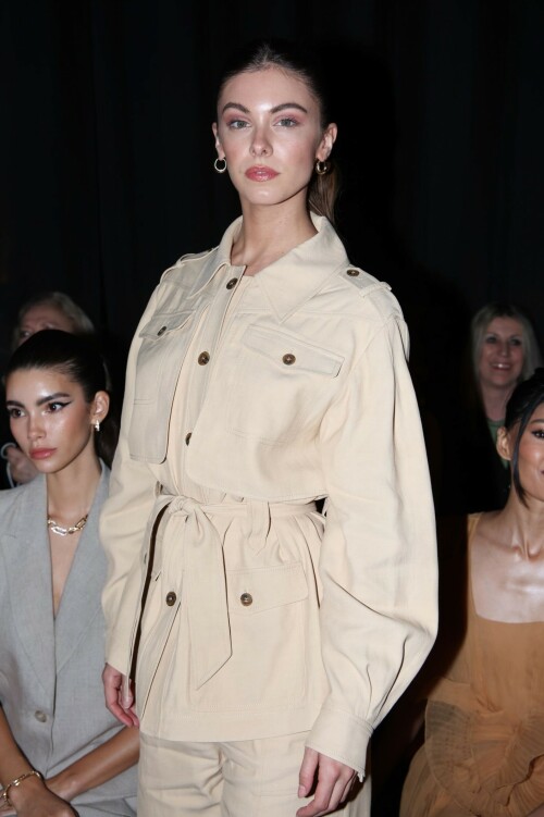 Alberta Ferretti Front Row Milan Fashion Week Womenswear FallWinter 2023 2024 5