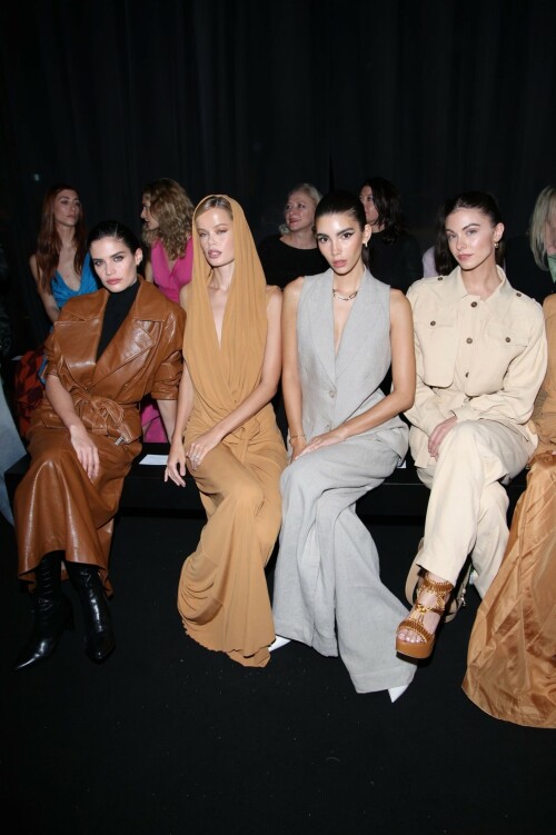 Alberta Ferretti Front Row Milan Fashion Week Womenswear FallWinter 2023 2024 9