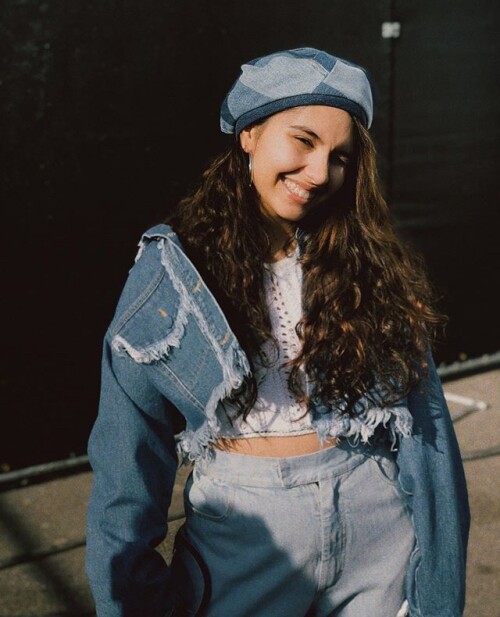 Alessia Cara R002f689b409905f1803