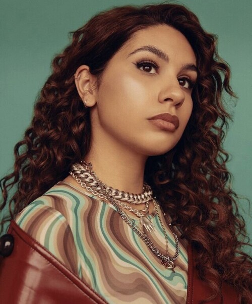 Alessia Cara R0315c79119bff7feab5
