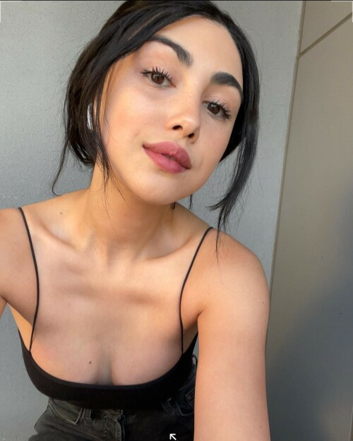 Alexa 6d9cdf21892c43933