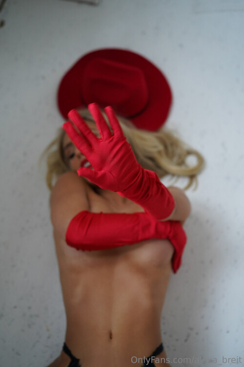 Alexa Breit The Lady in Red 008bafbd2970270233c