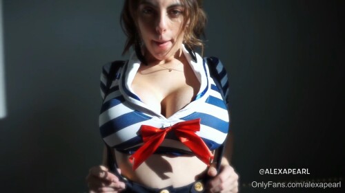 Alexa Pearl Saylor Tits4