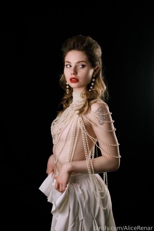 AliceRenar.25.03.18.014b08e32b9297f5421