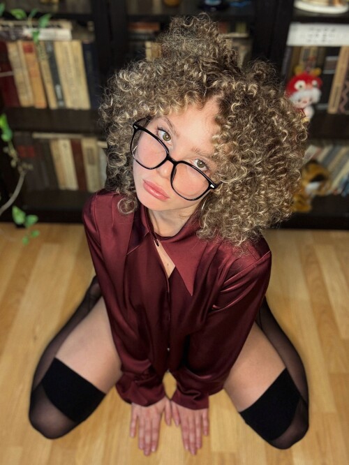 AliceRenar.25.04.20.0024d02e1056ef7e1d0