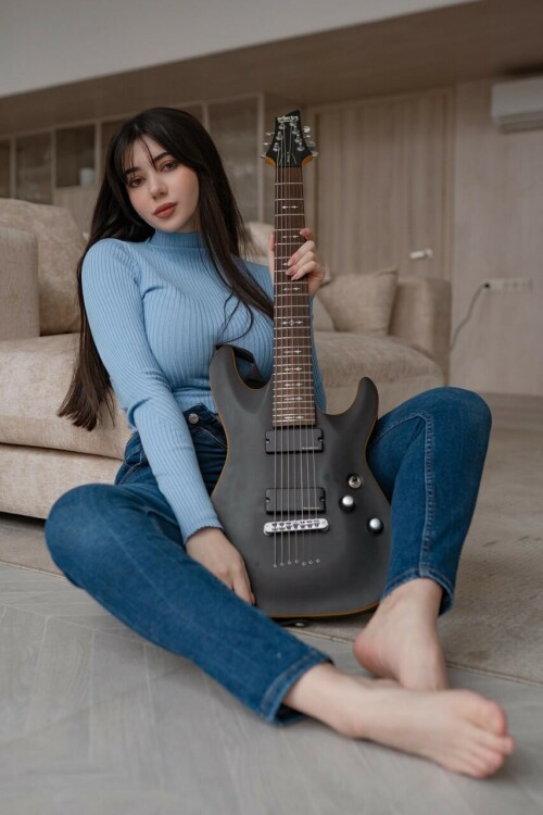 Alina Becker 1001189334238 4126d7f483ad6b864def