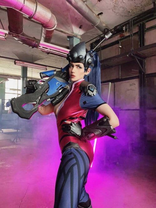 Alina Becker Widowmaker x Tracer 39edcd4762018f338f