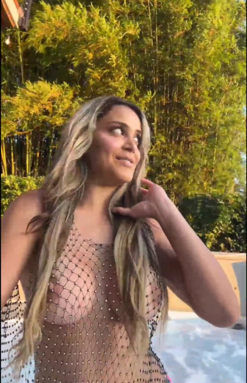 Aliyahsc520a5420fbc06e973