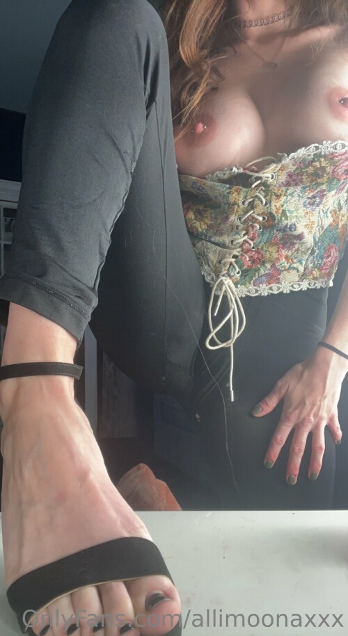 Alli Moona OnlyFans 125953da c922 47f6 8005 69452ef6d4867fdfc793340b7e0a