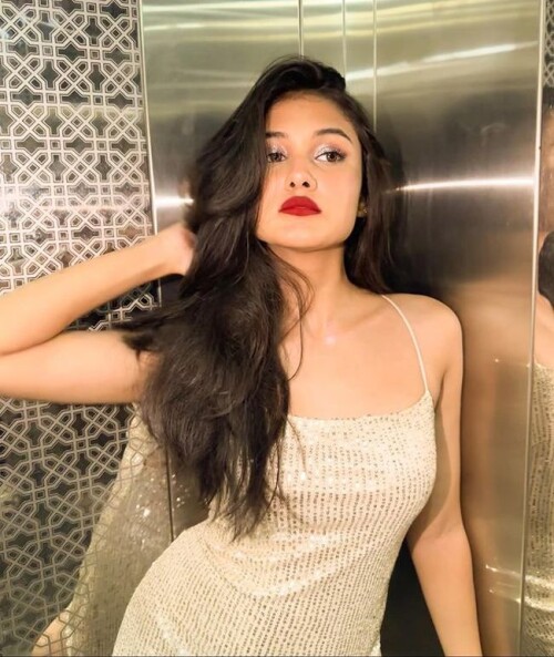 Alluring Clicks Of Aayushi Verma 66d9b13b4b1743a1e