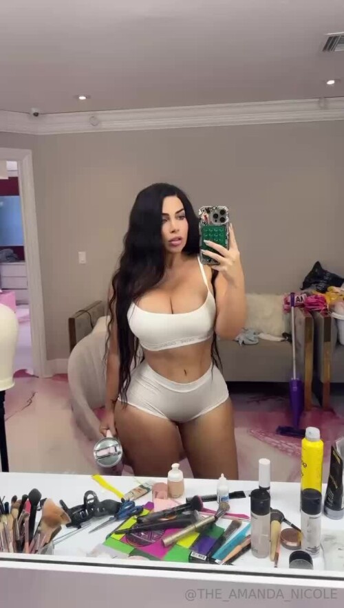 Amanda 07267207cedb8fa303c