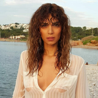 Amanda-Chrishell-33440abc8fa66351f8