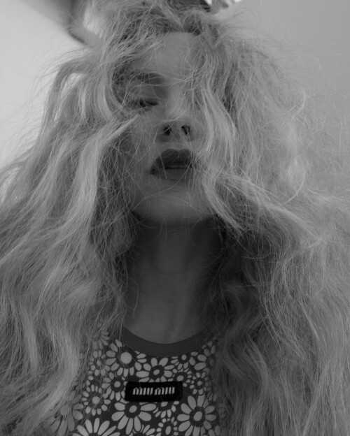 AmandaSeyfried 48451bf846870d3b8