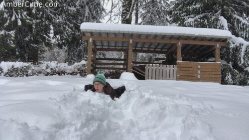AmberCutie Ambers Snow Day 1080p.mp4 snap
