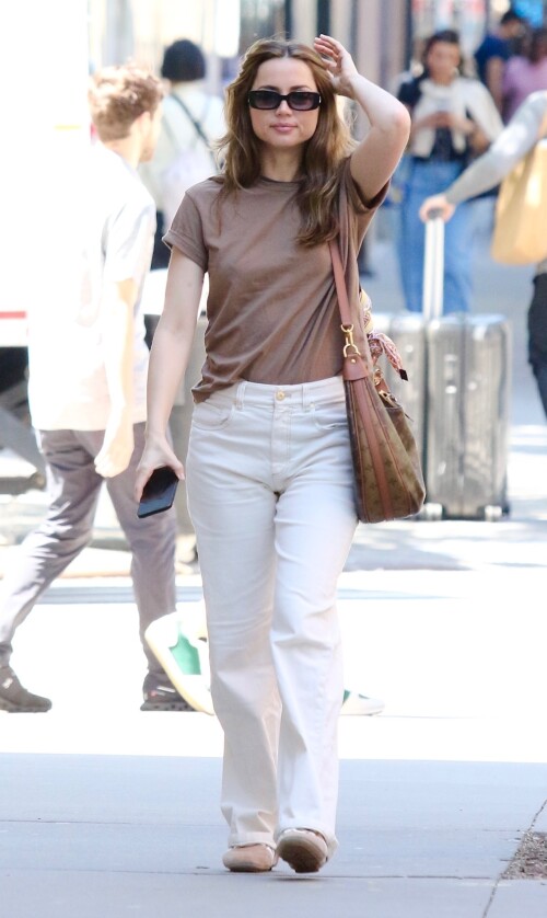 Ana_11May25_1f82c32664acc010f