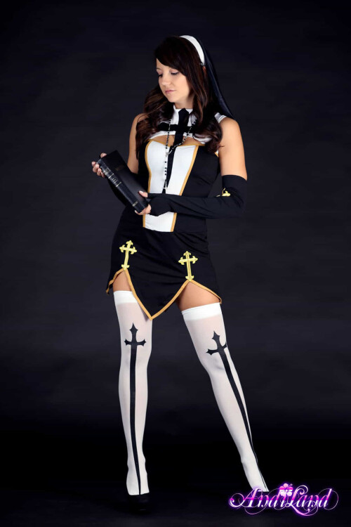 Andi Land Naughty Nun Set 649 00020bec76d8b8a7857e