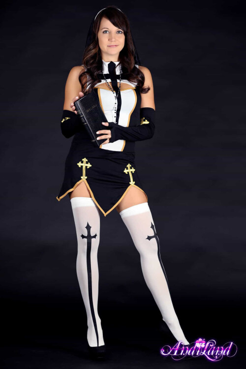 Andi Land Naughty Nun Set 649 0004dd2d54214facf577