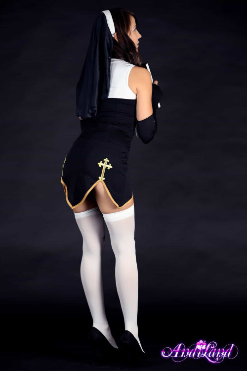 Andi Land Naughty Nun Set 649 0009a6a0925216014233