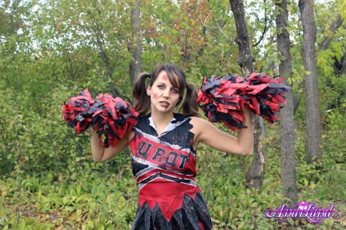 Andi-Land-Set-811-004793b08a30b7f18cf.jpeg