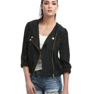 Andi_Muise_Pictures_504bd070148159f793