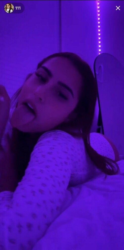 Angeela1.0386970e048a5bbd57