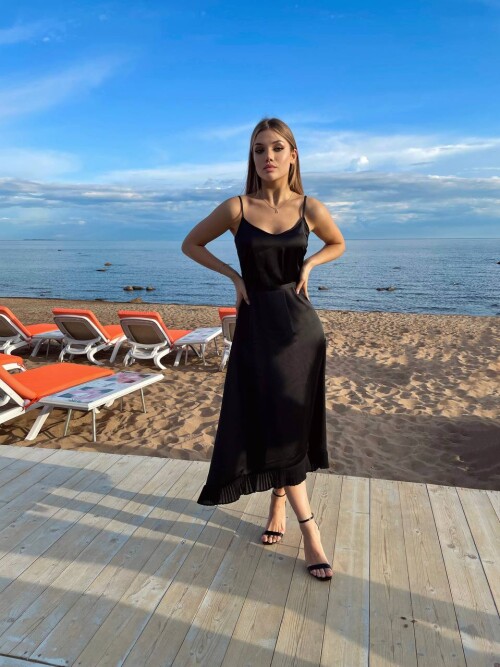 Anna Nikiforova 06825a4fb285d20d776